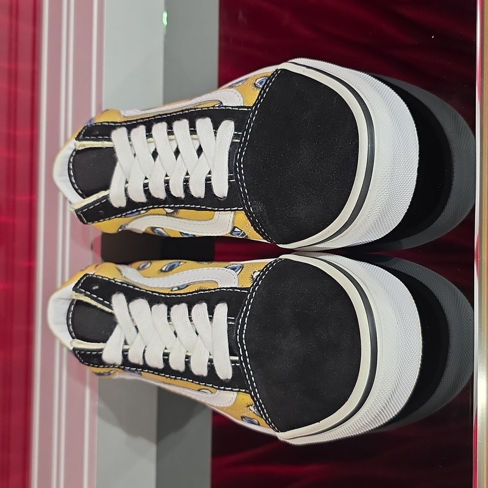 Vans Old Skool “Looking Glass” Black/White Size 4 Men / 5.5 Women Rare Artwok - Picture 3 of 6